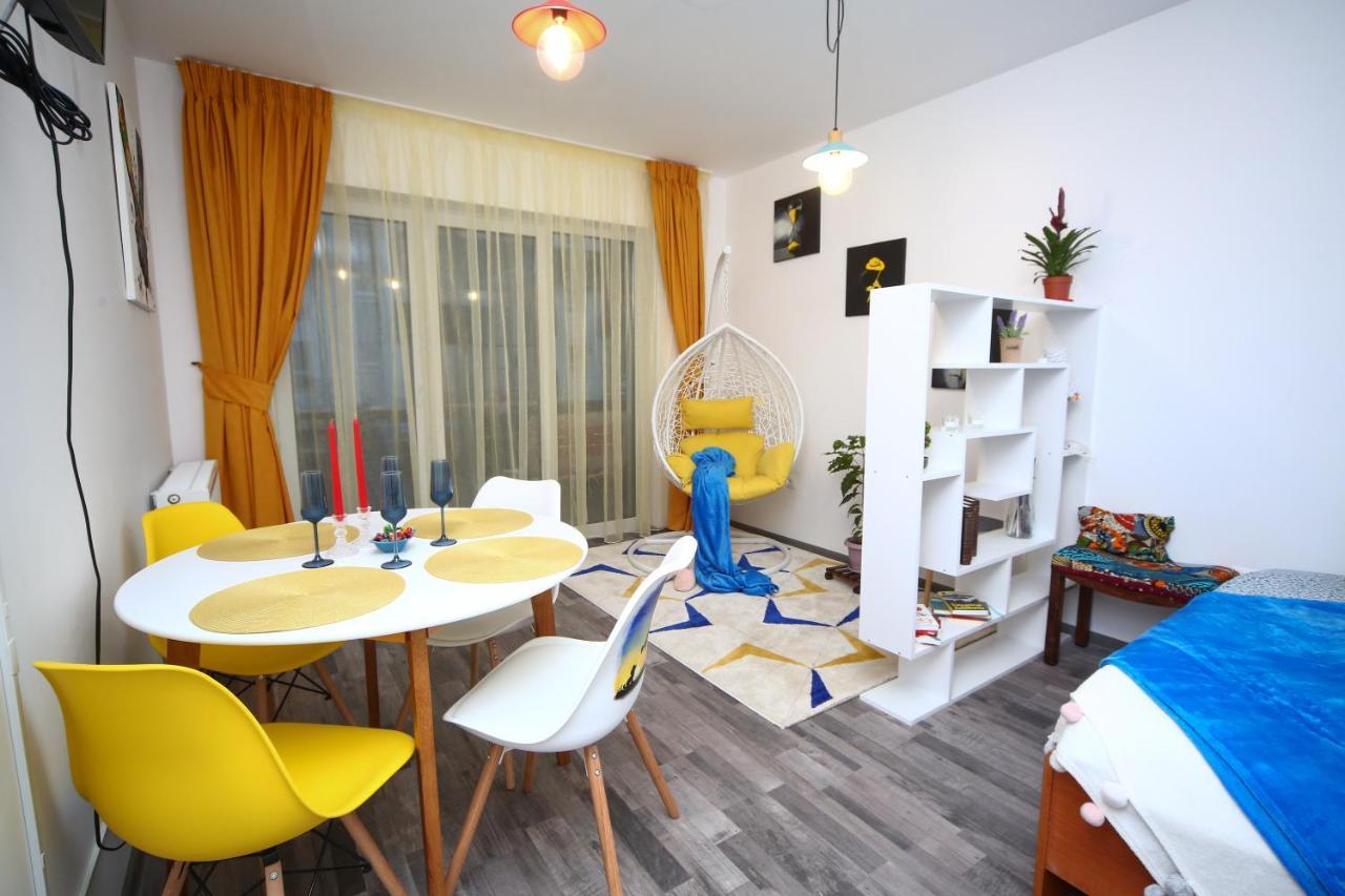 B&M Apartment Braşov Eksteriør bilde