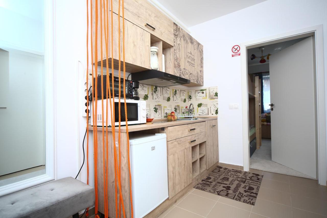 B&M Apartment Braşov Eksteriør bilde