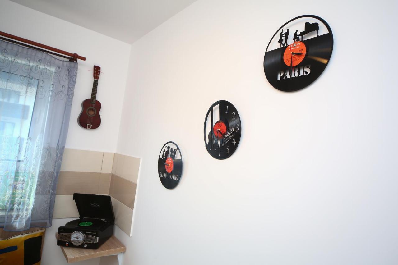 B&M Apartment Braşov Eksteriør bilde