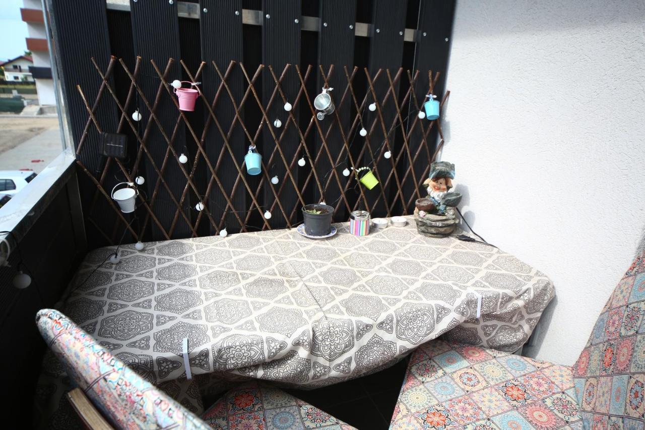 B&M Apartment Braşov Eksteriør bilde